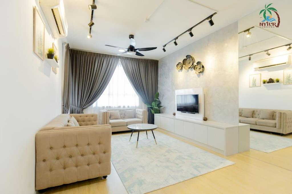 New Drawbridge Condo With Seaview And Pool กัวลาตรังกานู ภายนอก รูปภาพ