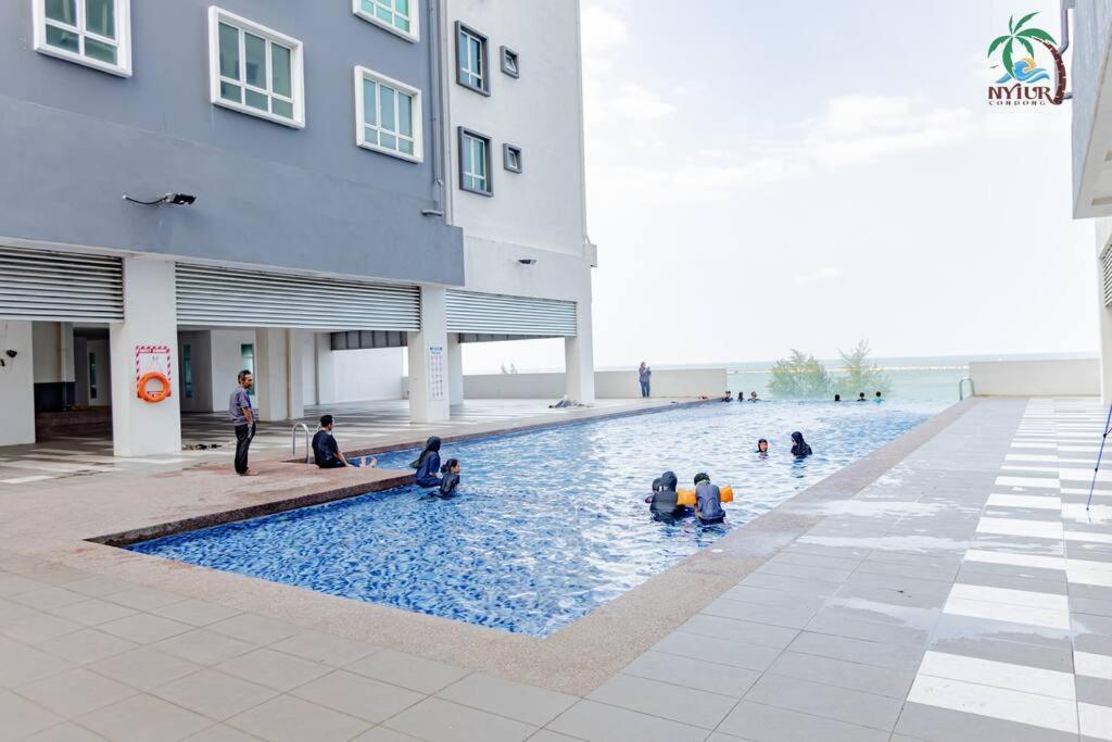 New Drawbridge Condo With Seaview And Pool กัวลาตรังกานู ภายนอก รูปภาพ
